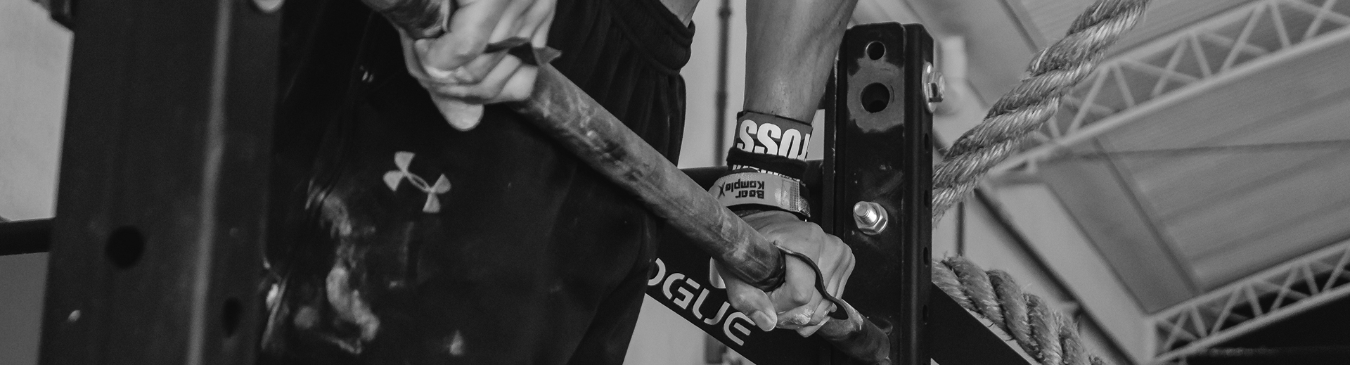 Мужик на турнике